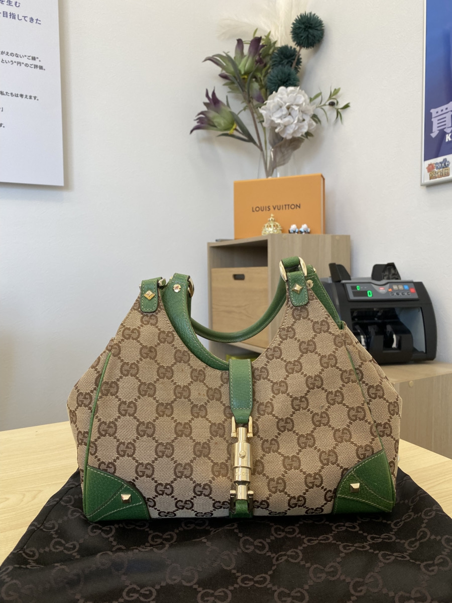 古くてもお値段お付けして お買取りさせて頂けるお品物が たくさんございます♪