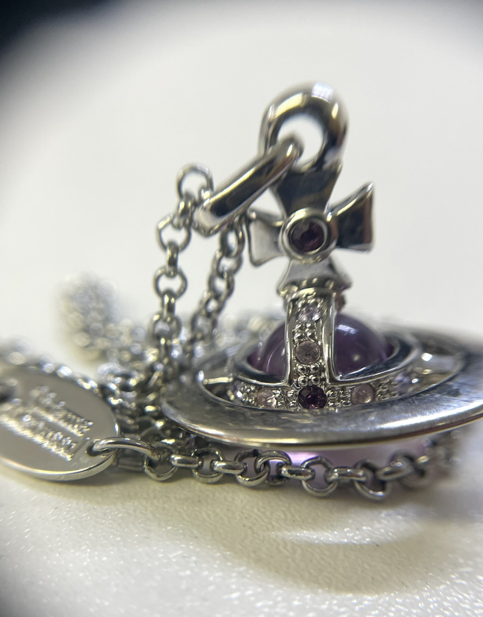 ヴィヴィアンウエストウッドのオーブネックレス！