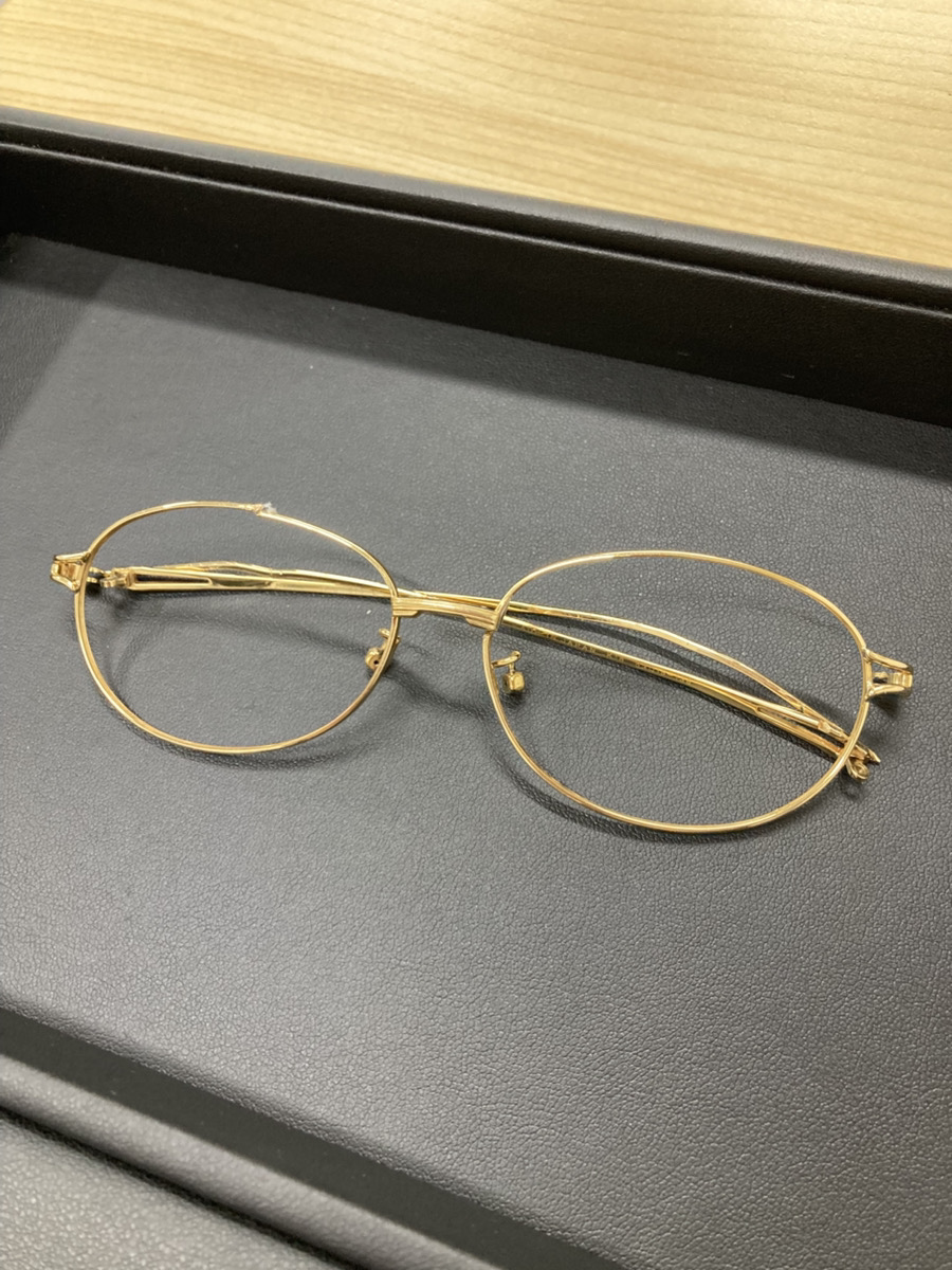 金製のメガネをお買取りさせて頂きました。