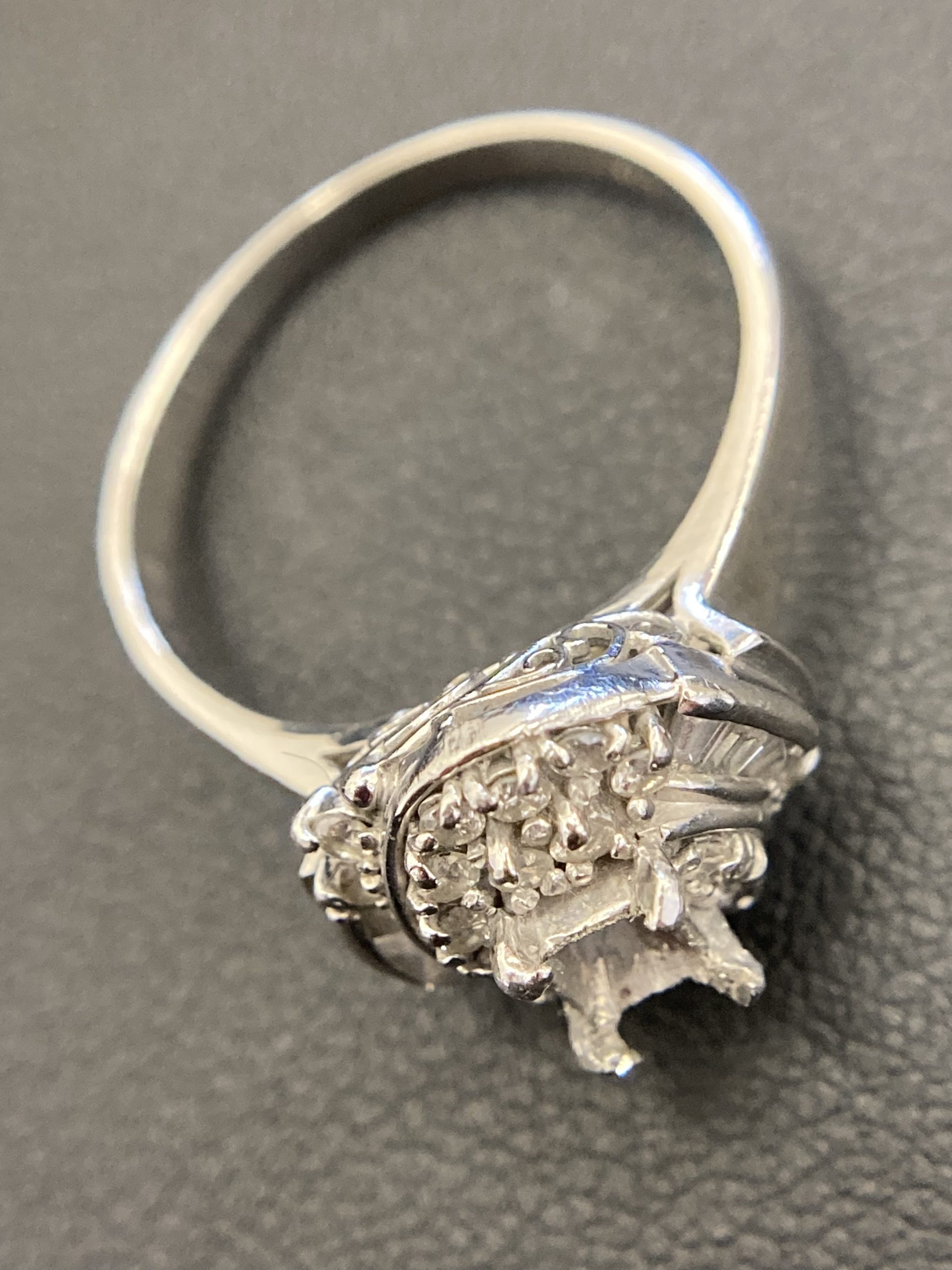 石が取れててもOKです！！