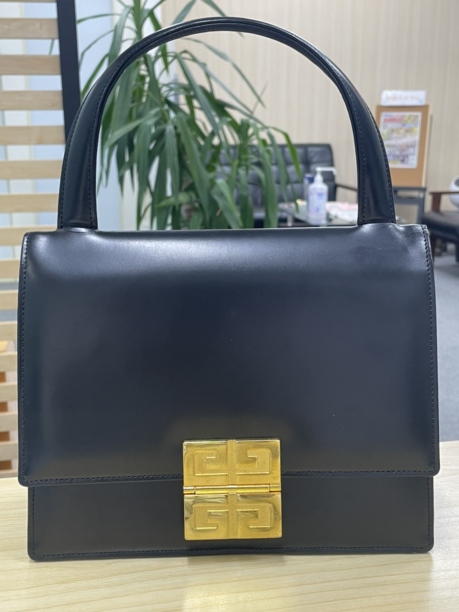 ヴィンテージバッグもお任せください。