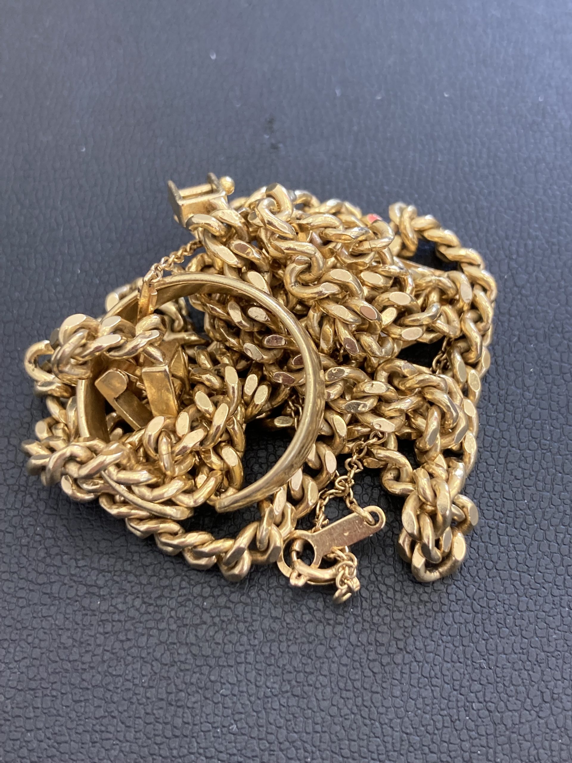 金製アクセサリをお買取させて頂きました^^