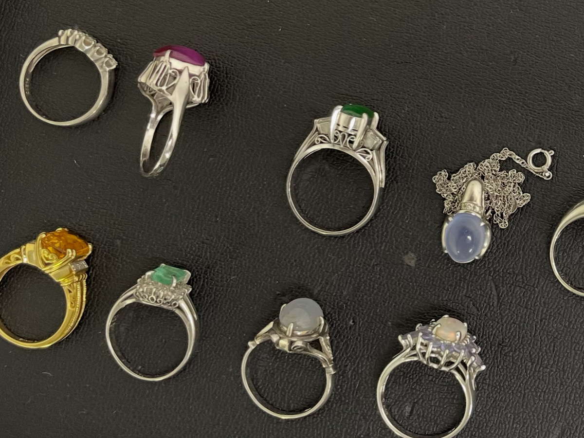 ジュエリーの販路の多さが自慢です。