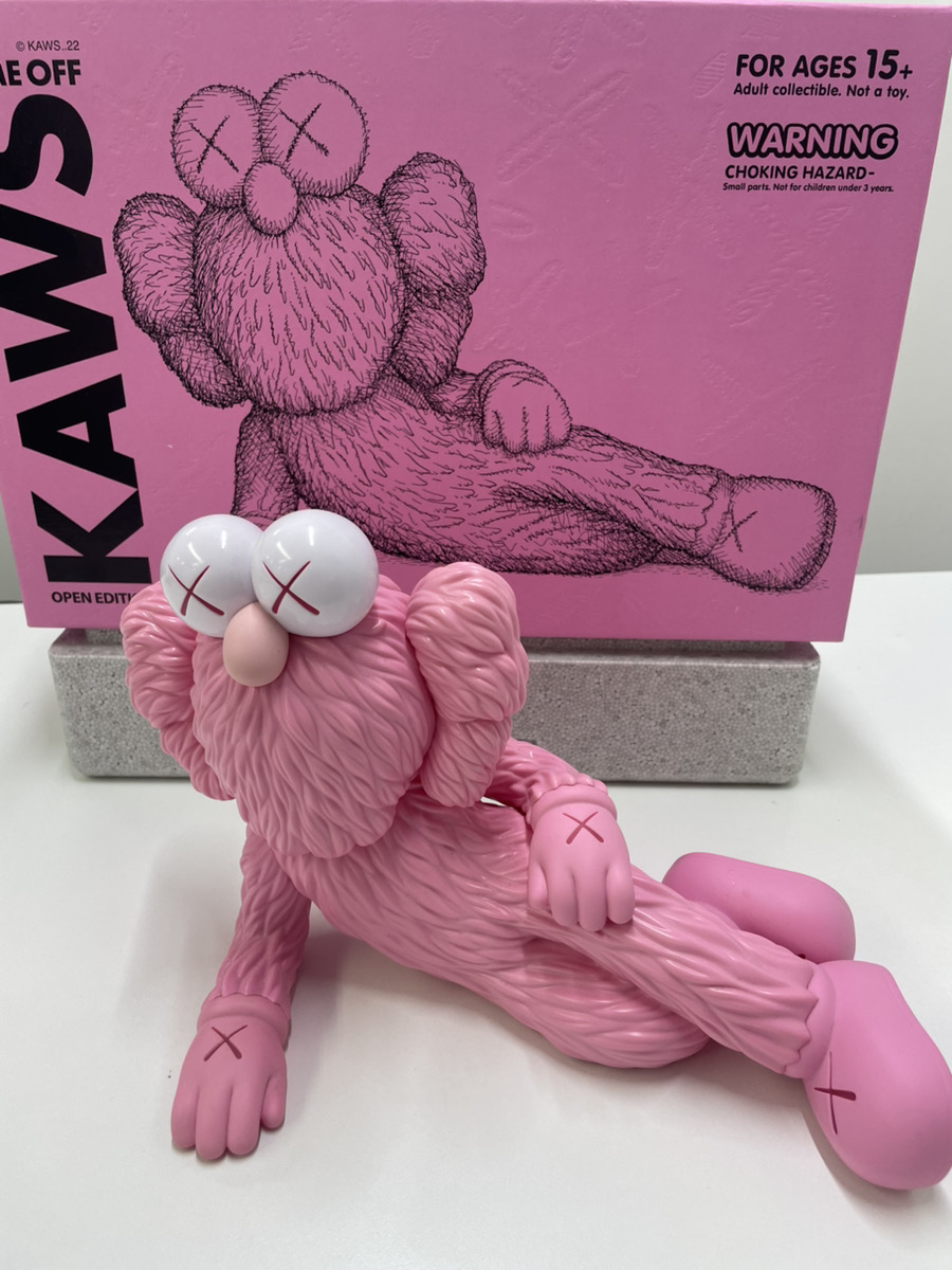 KAWSアイテムお買取りしました！