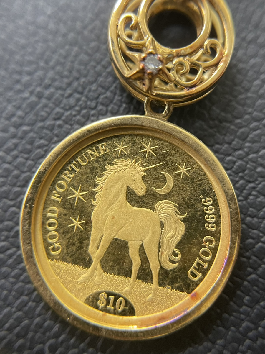 ジュエリーも査定しております。